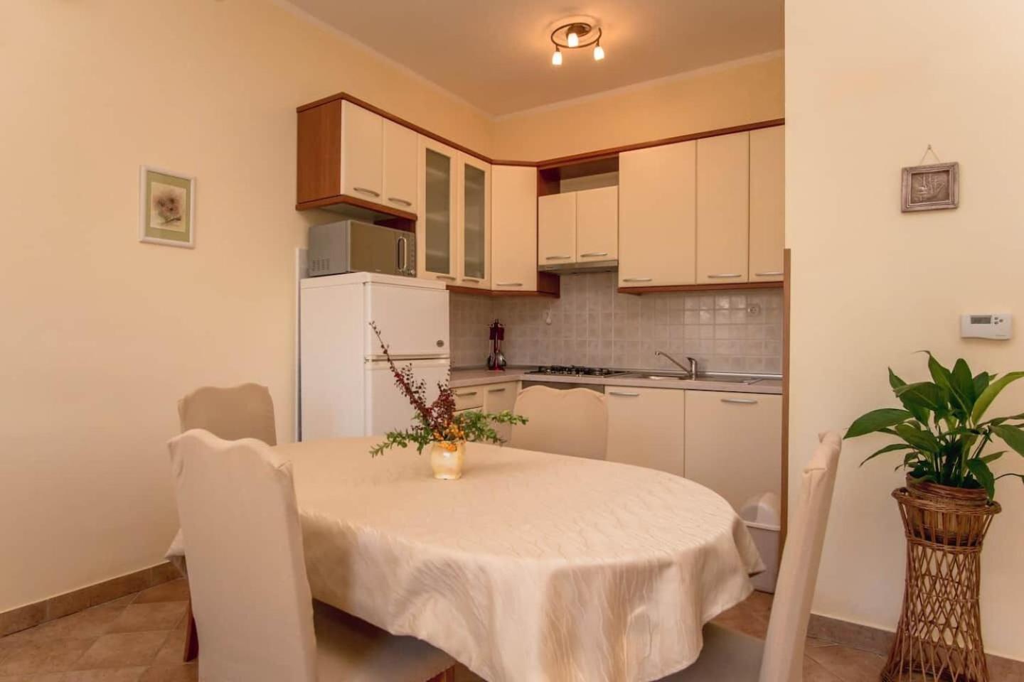Apartment Marinko Barban Exterior photo